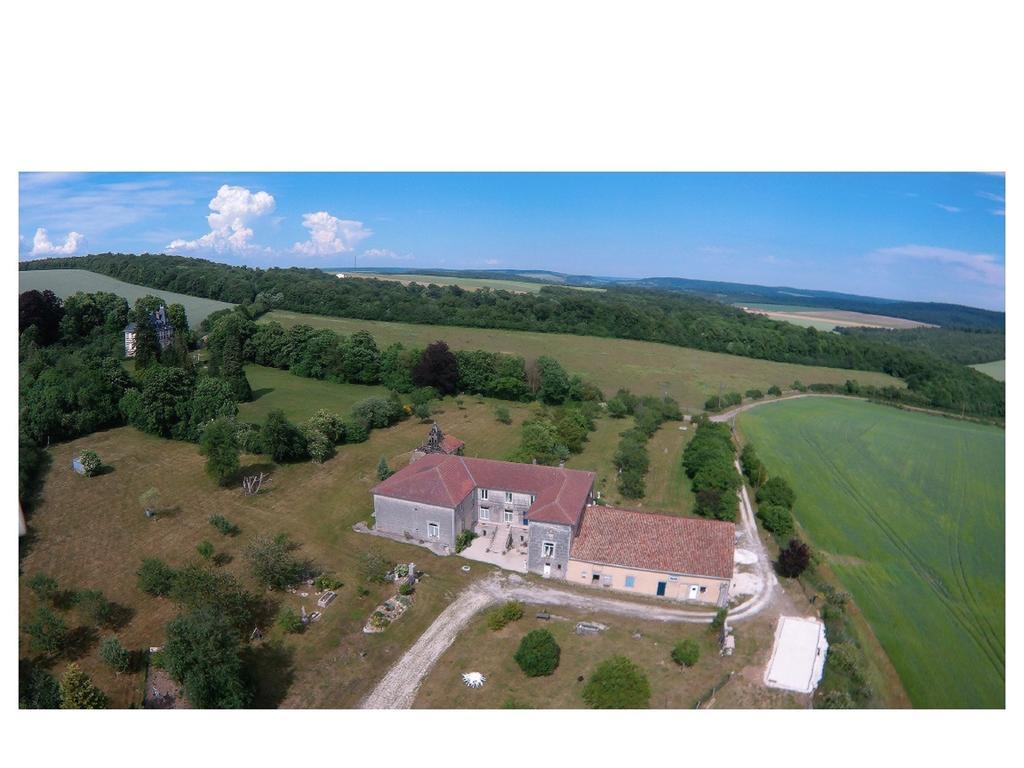 Les Gites De Morville Malaumont Exterior photo