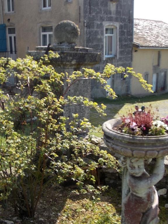 Les Gites De Morville Malaumont Exterior photo