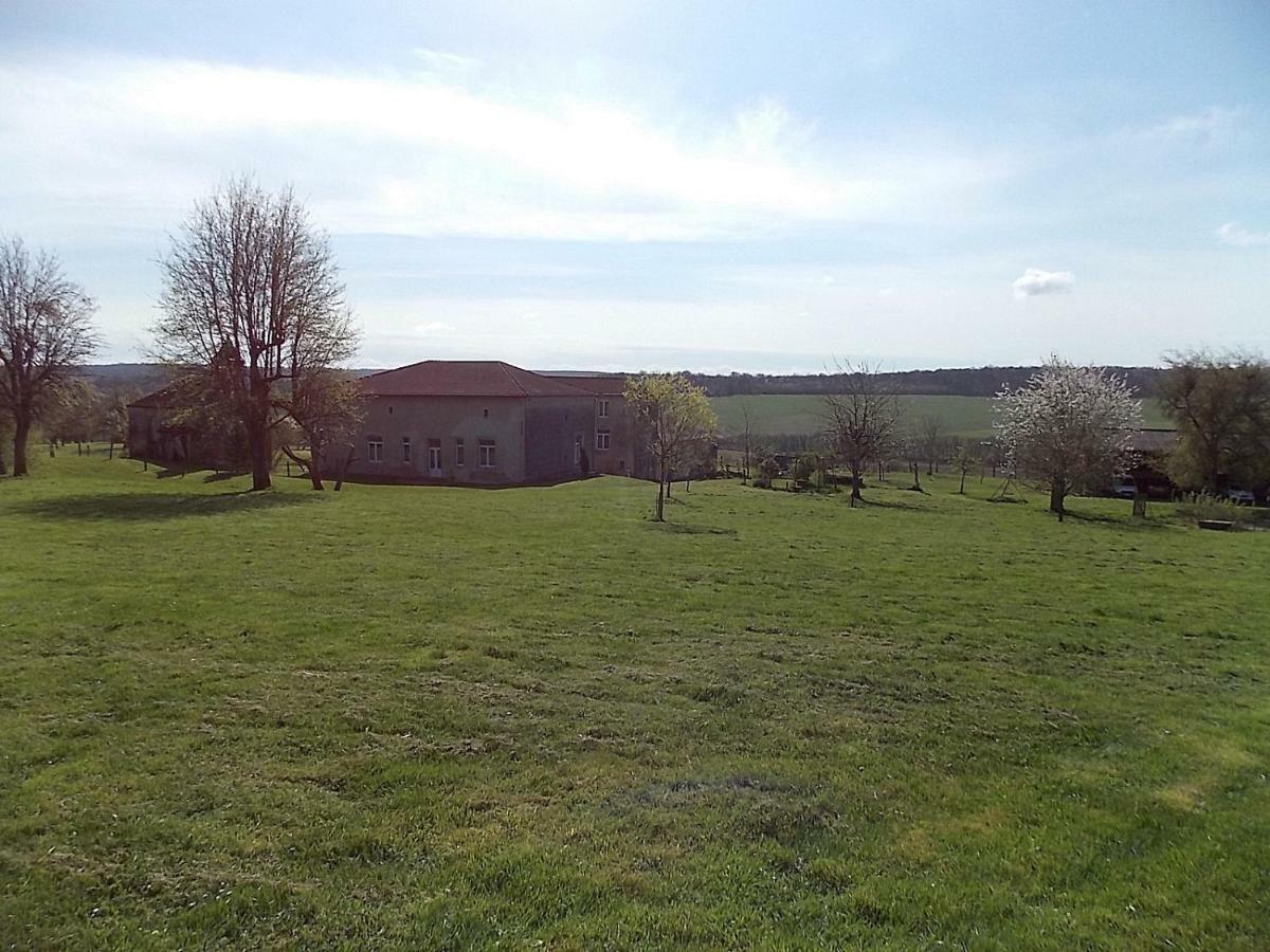 Les Gites De Morville Malaumont Exterior photo